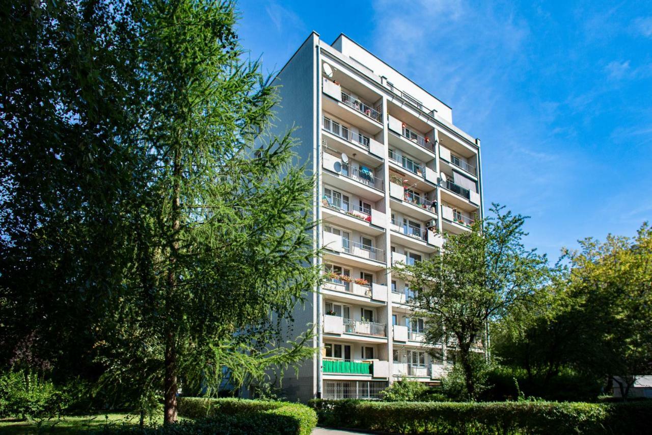 First Central Apartments By Noclegi Renters Varsó Kültér fotó